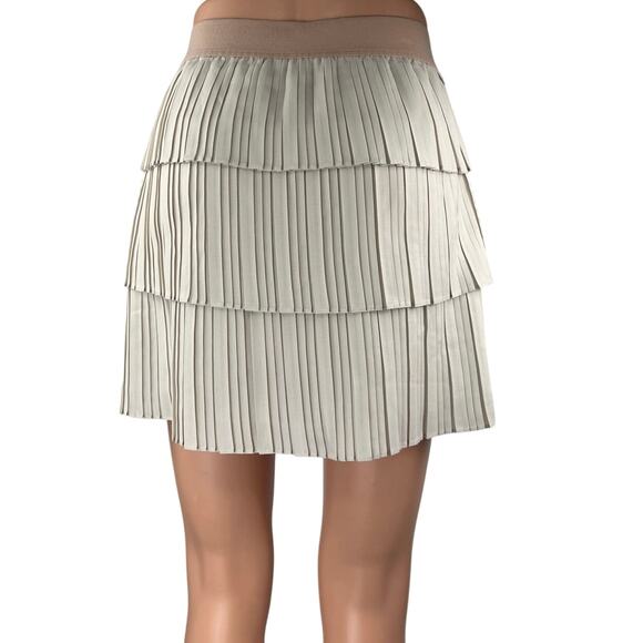 BCBGMaxazria Zana Beige White Pleated Tiered Layered Mini A-line Skirt Size XXS - Picture 3 of 5